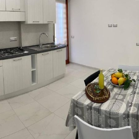A Casa E' Mamma Apartment Соренто Екстериор снимка