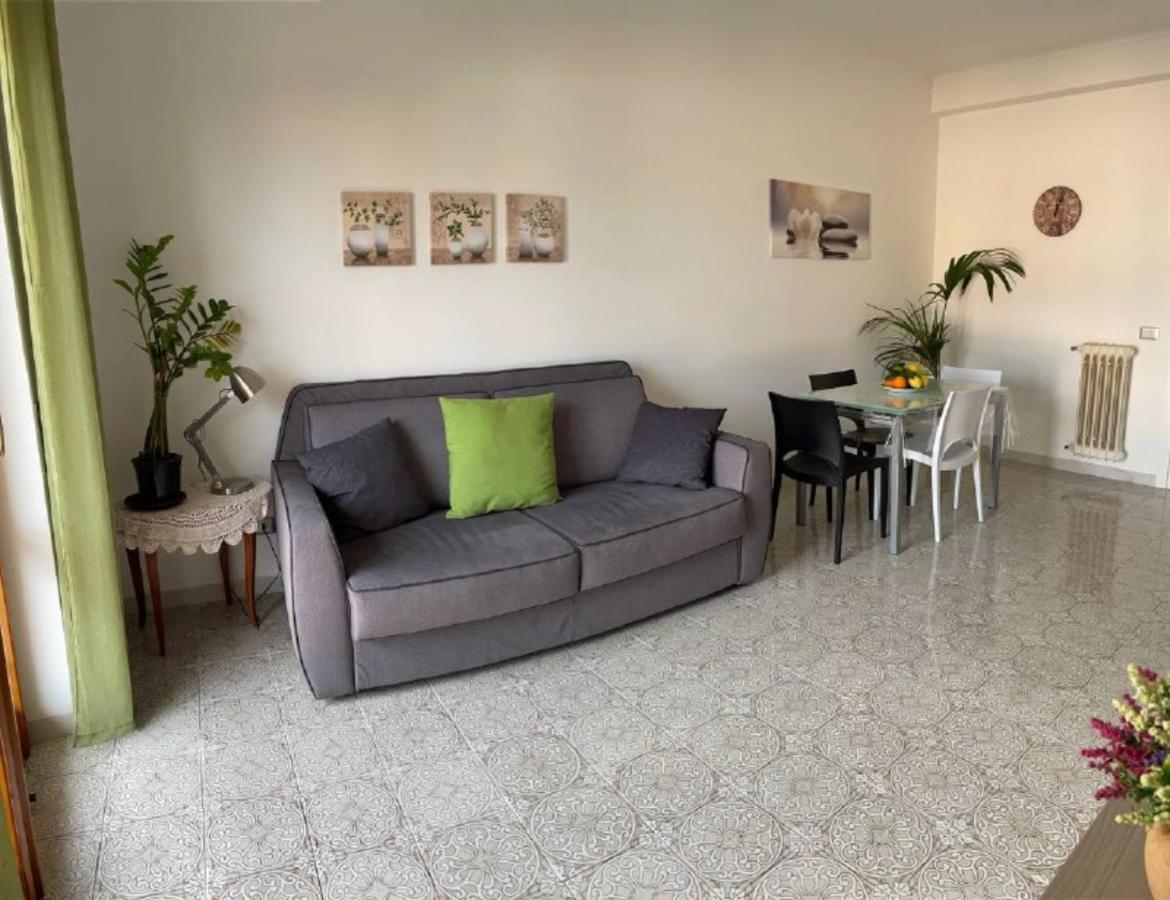 A Casa E' Mamma Apartment Соренто Екстериор снимка